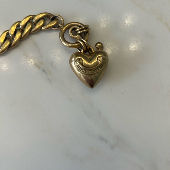 Vintage Juicy Couture Banner Puffy Gold Link Heart Necklace Y2K - Picture 6 of 10